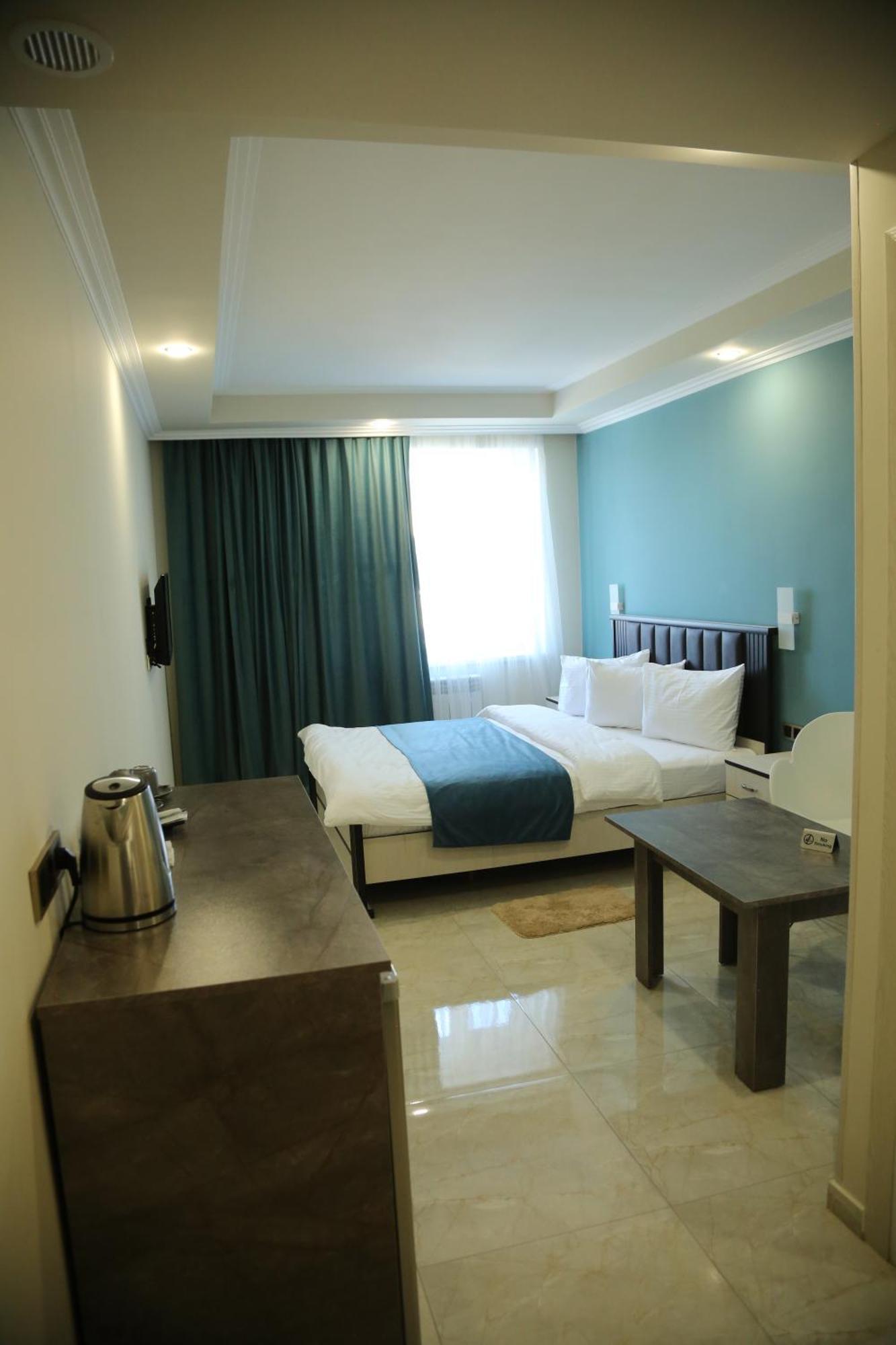 Vell Grey Hotel Martuni Buitenkant foto
