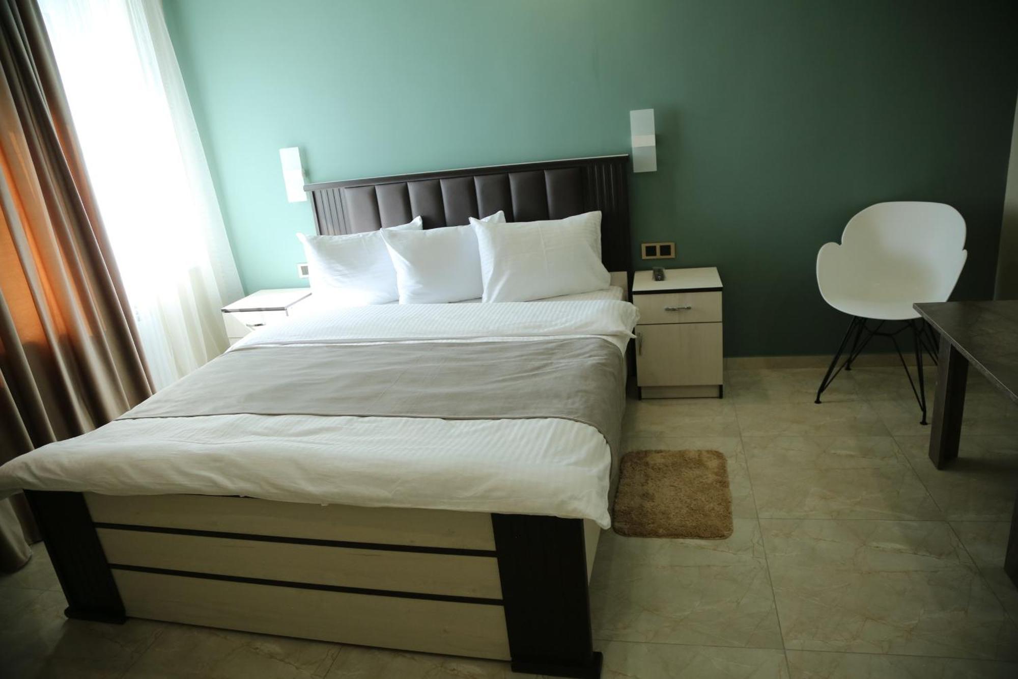 Vell Grey Hotel Martuni Buitenkant foto